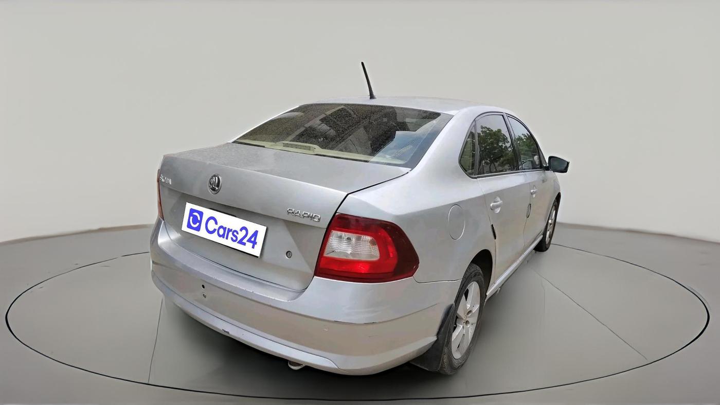 2018 Skoda Rapid AMBITION 1.6 MPI MT, Petrol, Manual, 57,307 km, exterior