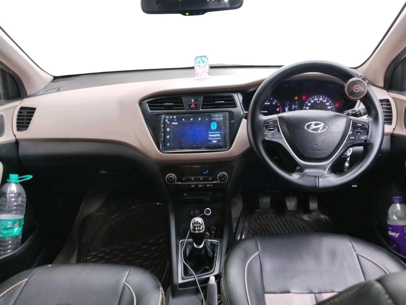 2015 Hyundai Elite i20 SPORTZ 1.4 CRDI, Diesel, Manual, 86,816 km, interior