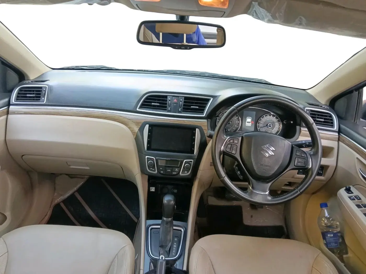 2021 Maruti Ciaz ALPHA  AT 1.5 SHVS PETROL, Petrol, Automatic, 29,481 km, interior
