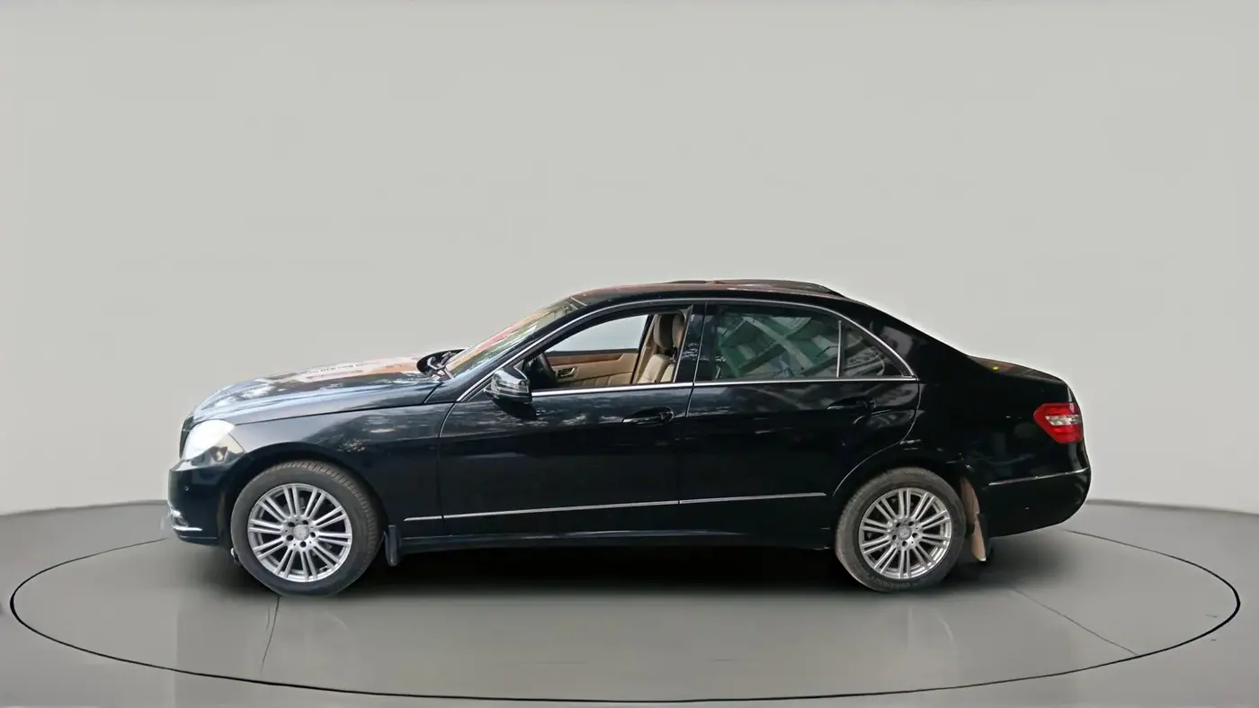 2012 Mercedes Benz E Class E 220 CDI ELEGANCE, Diesel, Automatic, 1,39,213 km, exterior