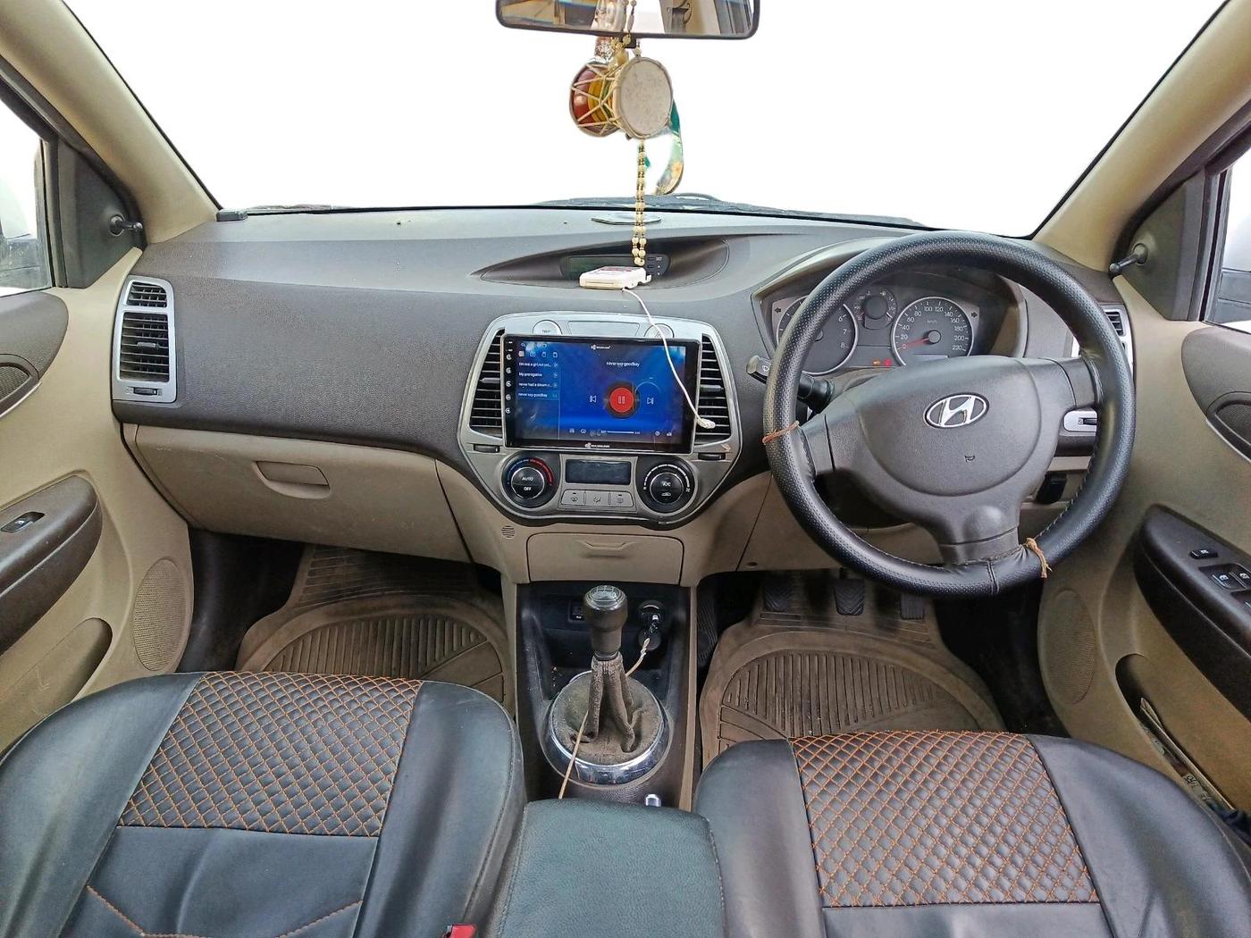 2011 Hyundai i20 MAGNA (O) 1.2, Petrol, Manual, 49,491 km, interior