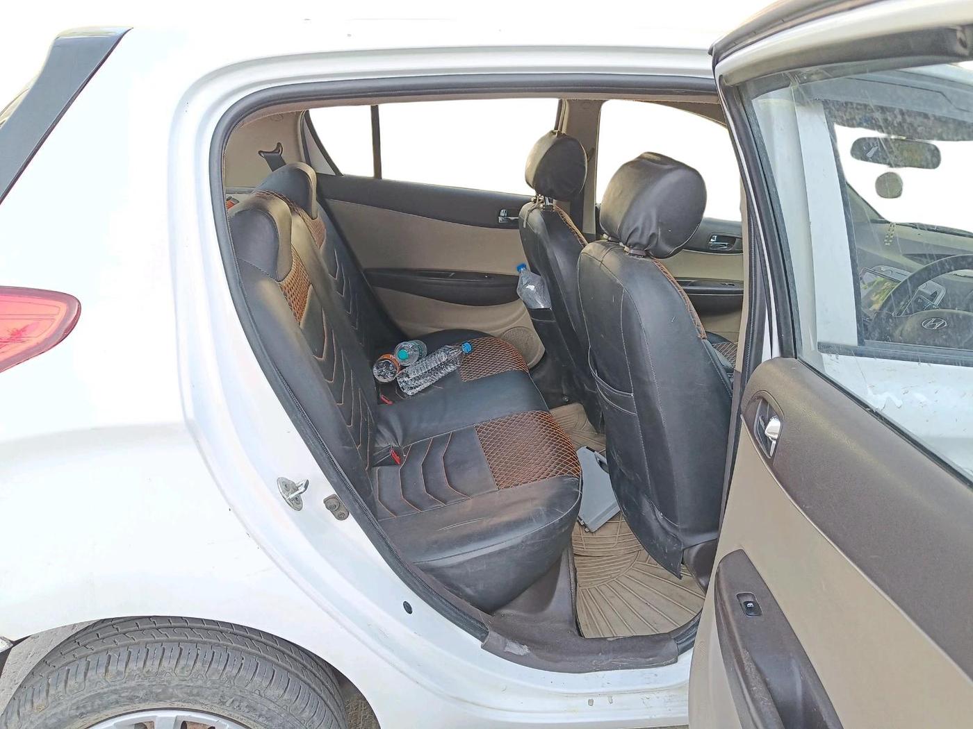 2011 Hyundai i20 MAGNA (O) 1.2, Petrol, Manual, 49,491 km, interior