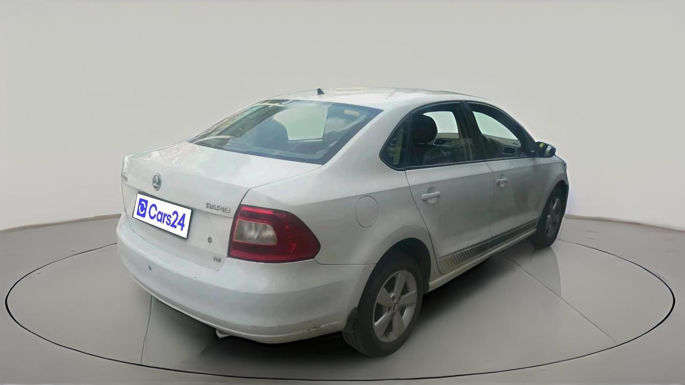 2016 Skoda Rapid AMBITION 1.6 MPI MT, Petrol, Manual, 87,969 km, exterior