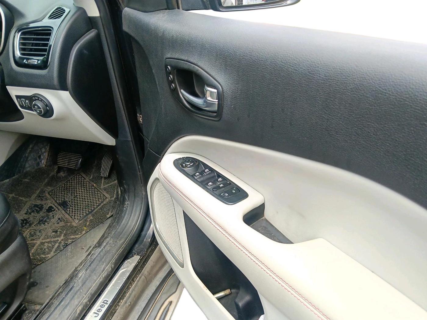 2019 Jeep Compass LIMITED PLUS PETROL AT, Petrol, Automatic, 82,972 km, interior