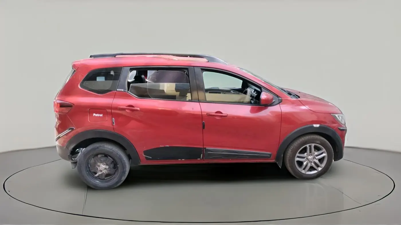 2020 Renault TRIBER RXZ, Petrol, Manual, 56,208 km, exterior