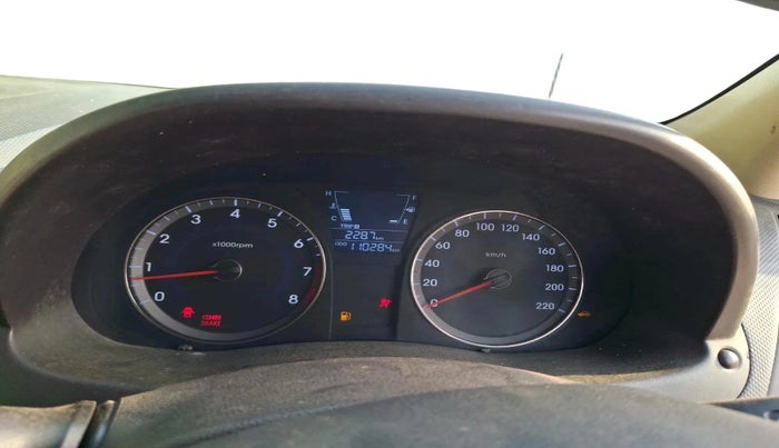 2012 Hyundai Verna FLUIDIC 1.6 VTVT EX, Petrol, Manual, 1,10,284 km, interior