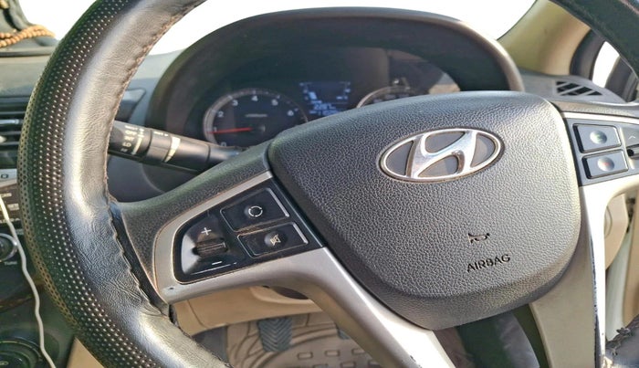 2012 Hyundai Verna FLUIDIC 1.6 VTVT EX, Petrol, Manual, 1,10,284 km, interior