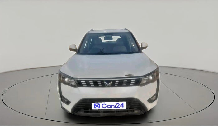 2022 Mahindra XUV300 W6 1.2 PETROL, Petrol, Manual, 58,641 km, exterior