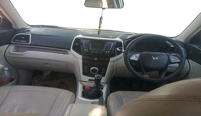 2022 Mahindra XUV300 W6 1.2 PETROL, Petrol, Manual, 58,641 km, interior