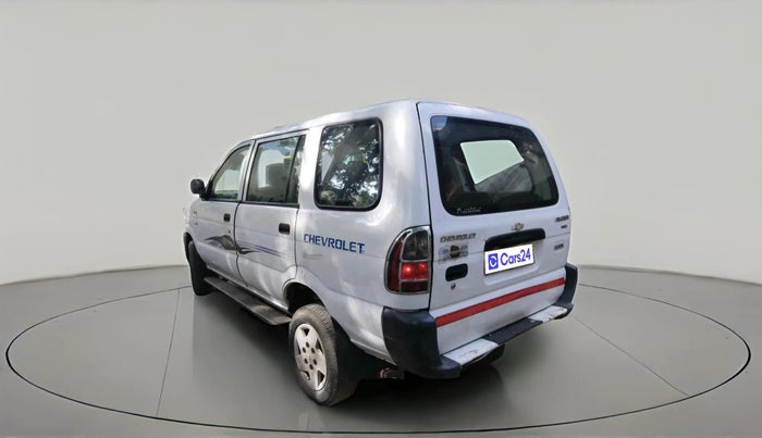 2012 Chevrolet Tavera NEO 3 MAX 10 STR BS III, Diesel, Manual, 1,61,358 km, exterior