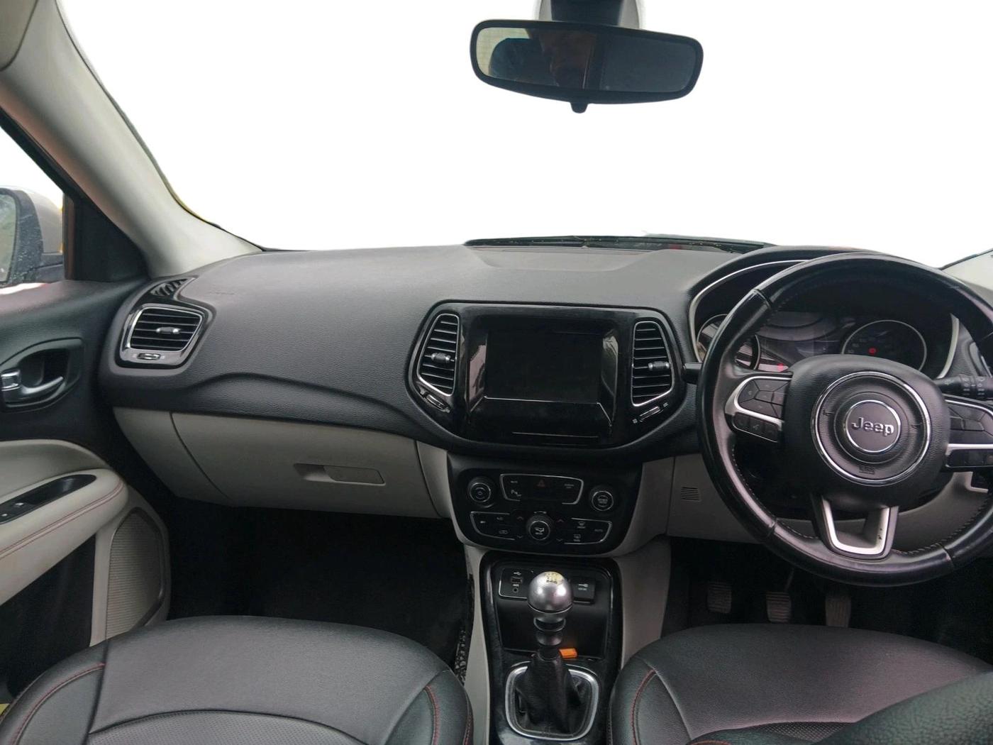 2018 Jeep Compass LIMITED (O) 2.0 DIESEL, Diesel, Manual, 65,875 km, interior