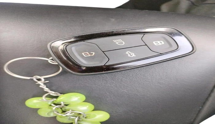 2022 Tata TIGOR XZ PLUS CNG, CNG, Manual, 57,418 km, interior