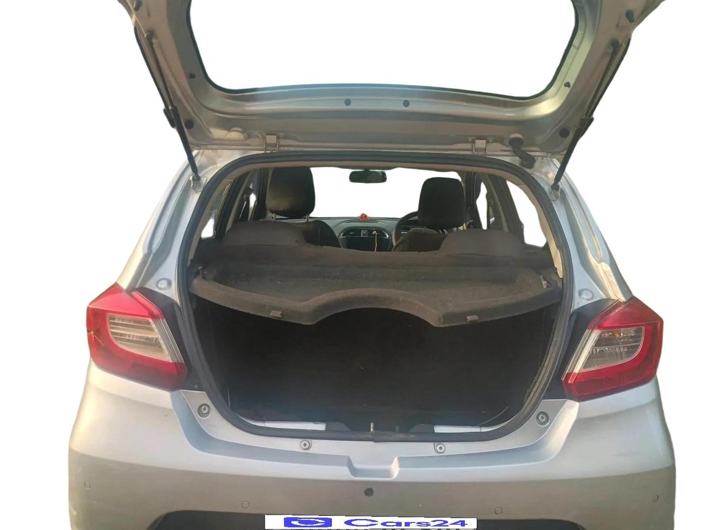 2016 Tata Tiago XZ PETROL, Petrol, Manual, 97,129 km, exterior