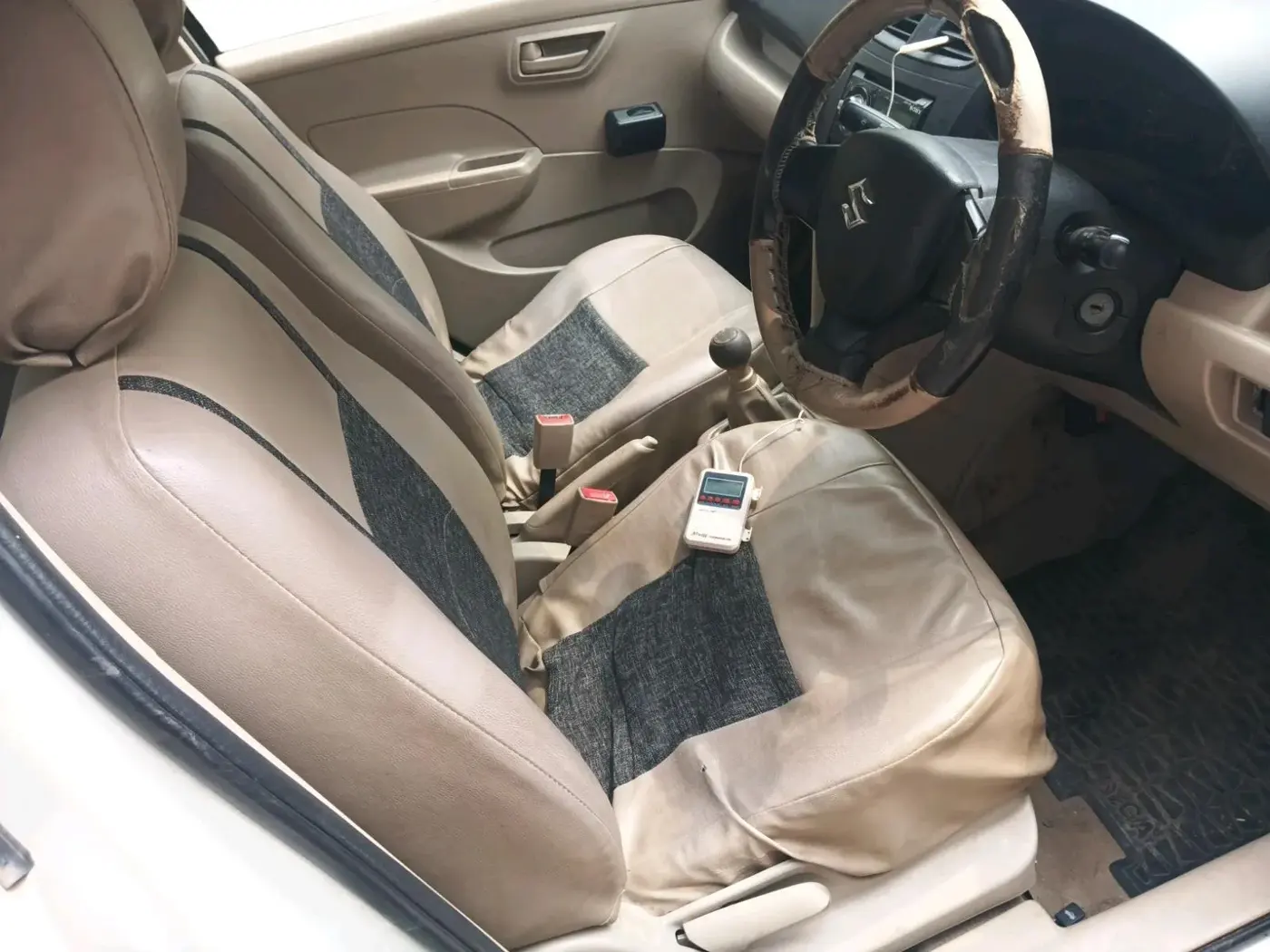 2012 Maruti Swift Dzire LXI, Petrol, Manual, 35,000 km, interior