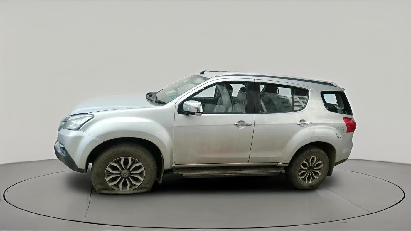2017 ISUZU MU-X 4x2 AT, Diesel, Automatic, 1,45,516 km, exterior