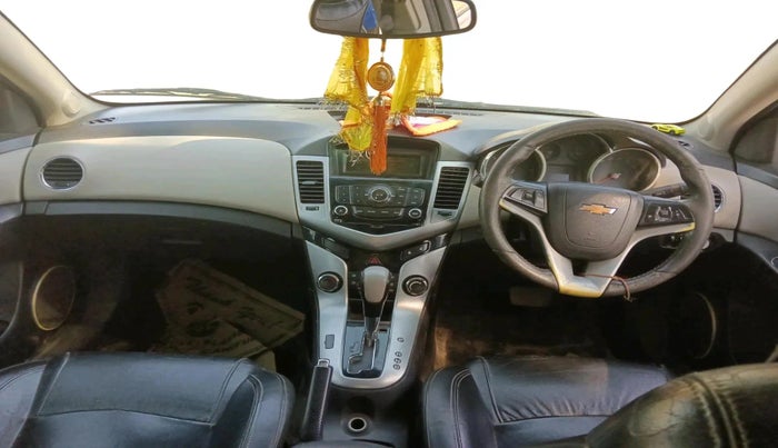 2011 Chevrolet Cruze LTZ AT, Diesel, Automatic, 1 km, interior