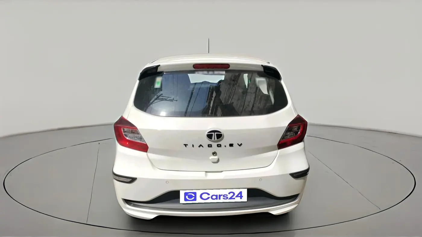 2024 Tata TIAGO EV XT LONG RANGE, Electric, Automatic, 4,679 km, exterior
