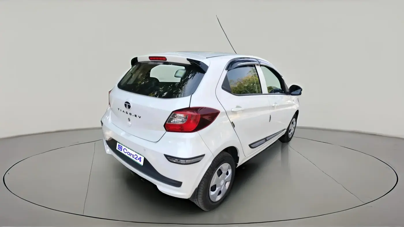 2024 Tata TIAGO EV XT LONG RANGE, Electric, Automatic, 4,679 km, exterior