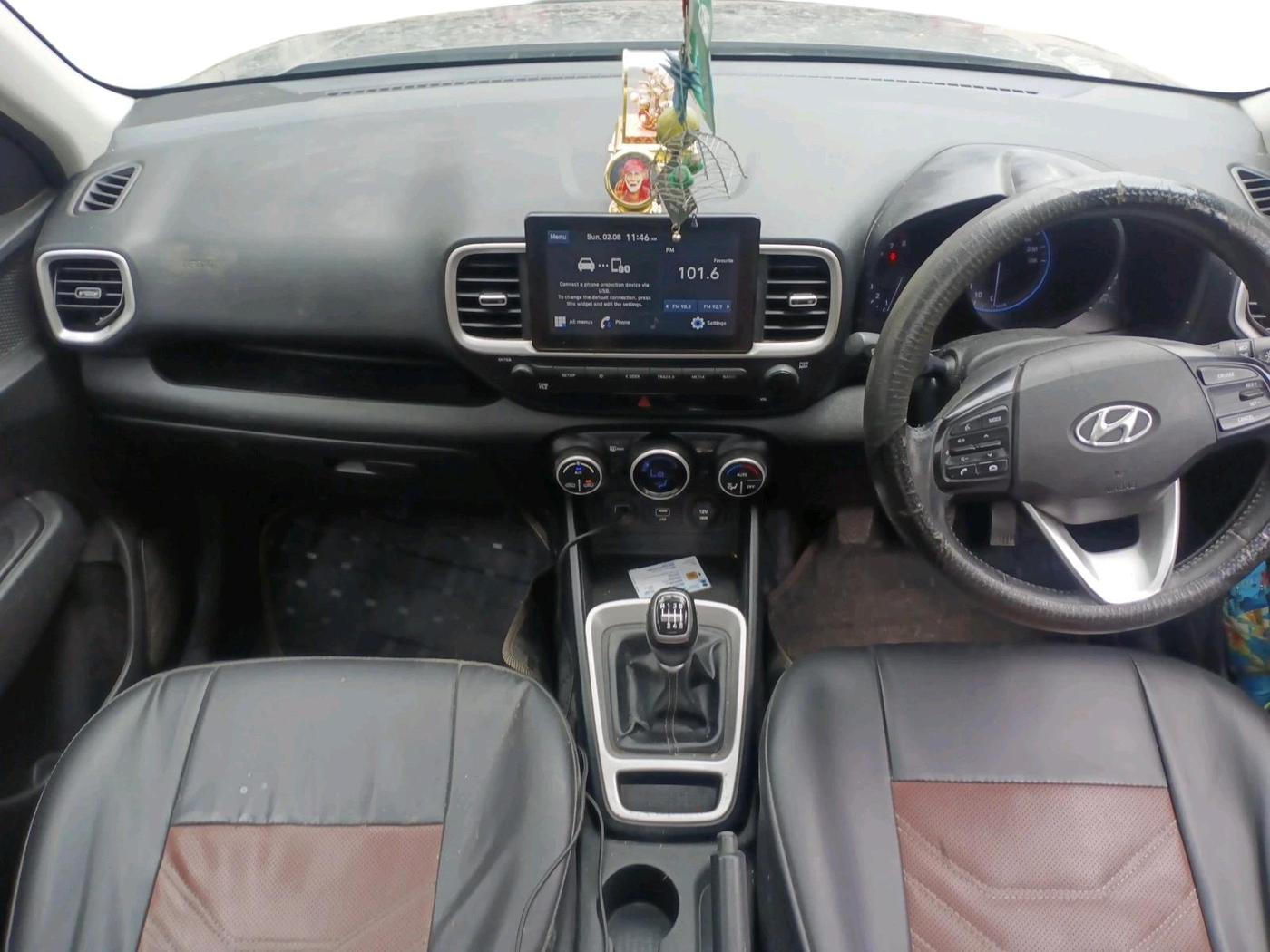 2021 Hyundai VENUE SX 1.0 TURBO, Petrol, Manual, 79,341 km, interior
