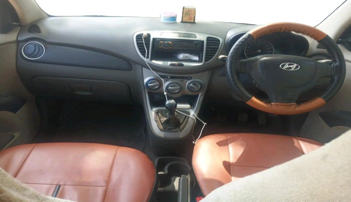 2013 Hyundai i10 ERA 1.1, CNG, Manual, 72,732 km, interior