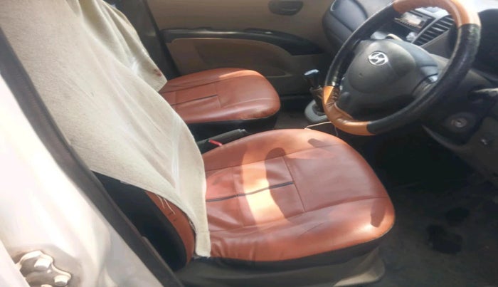 2013 Hyundai i10 ERA 1.1, CNG, Manual, 72,732 km, interior