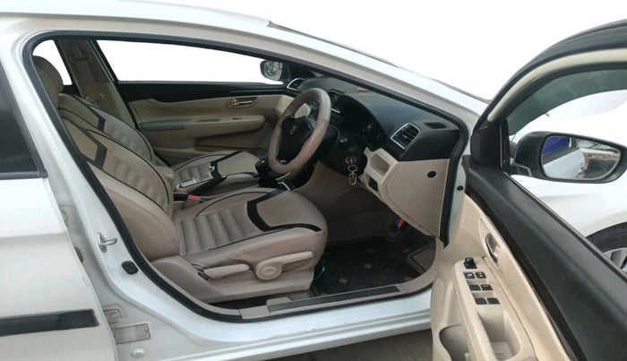 2017 Maruti Ciaz DELTA 1.4 MT PETROL, Petrol, Manual, 48,997 km, interior