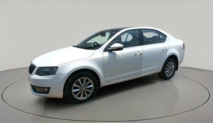 2015 Skoda Octavia ELEGANCE 2.0 TDI AT, Diesel, Automatic, 1,44,813 km, exterior