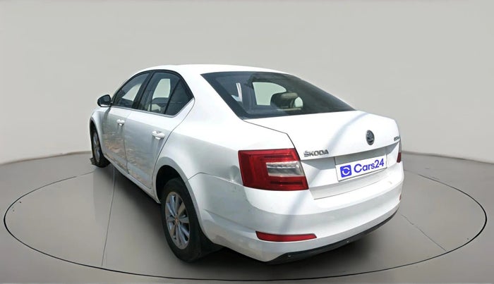 2015 Skoda Octavia ELEGANCE 2.0 TDI AT, Diesel, Automatic, 1,44,813 km, exterior