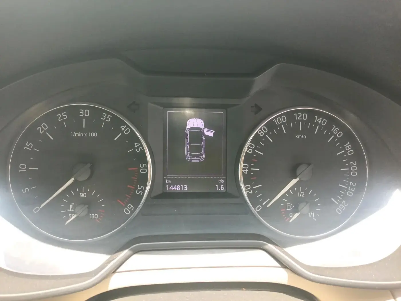 2015 Skoda Octavia ELEGANCE 2.0 TDI AT, Diesel, Automatic, 1,44,813 km, interior