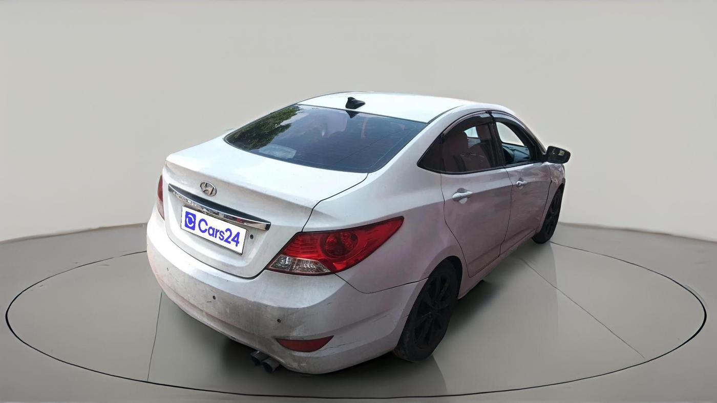2012 Hyundai Verna FLUIDIC 1.6 CRDI SX, Diesel, Manual, 9,00,001 km, exterior