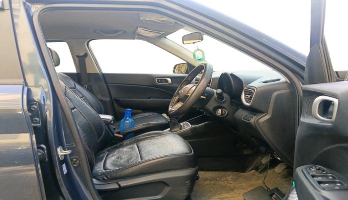 2020 Hyundai VENUE S 1.2, Petrol, Manual, 27,667 km, interior