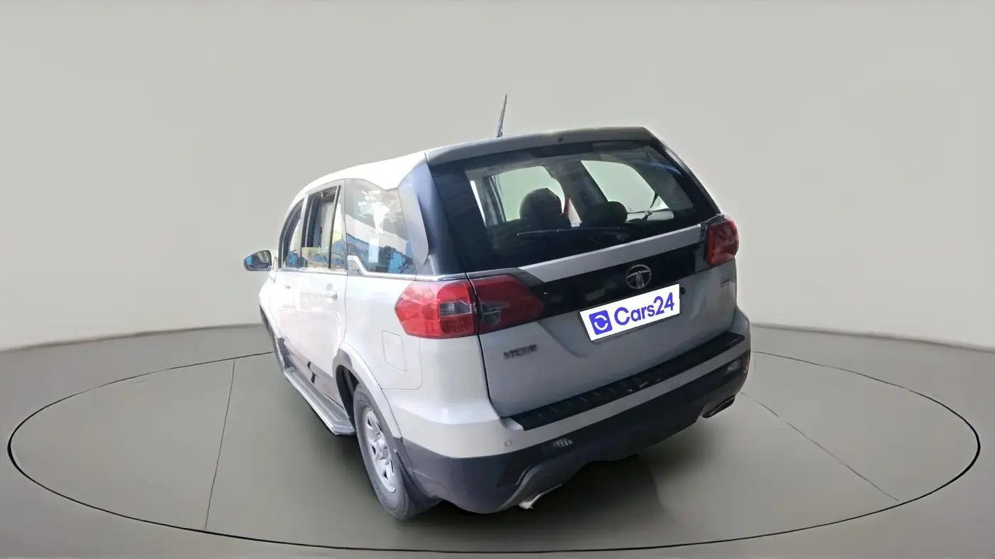 2017 Tata Hexa XMA 4X2 7 STR, Diesel, Automatic, 1,63,867 km, exterior