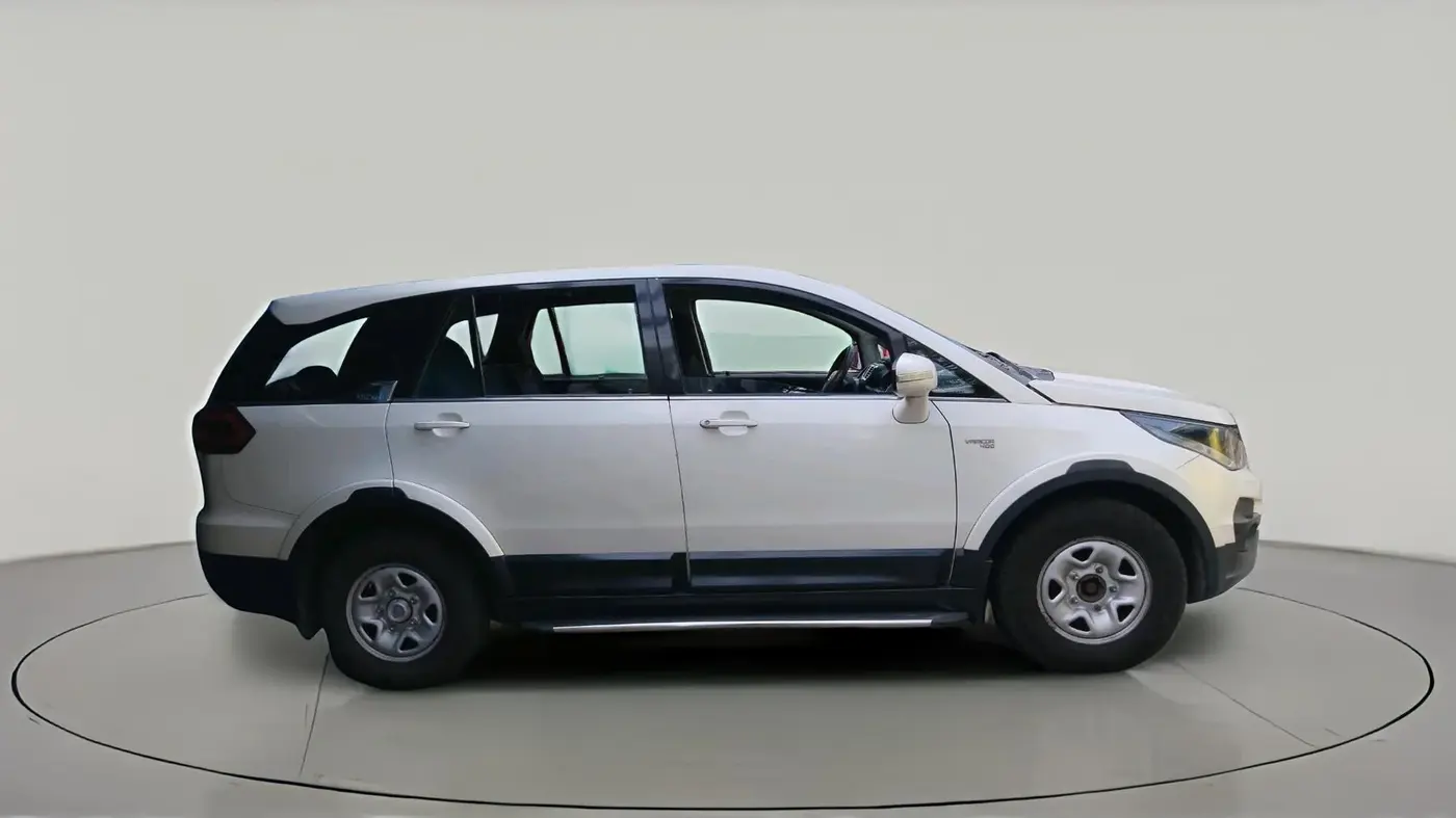 2017 Tata Hexa XMA 4X2 7 STR, Diesel, Automatic, 1,63,867 km, exterior