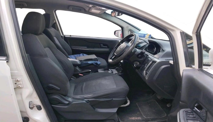 2017 Tata Hexa XMA 4X2 7 STR, Diesel, Automatic, 1,63,867 km, interior