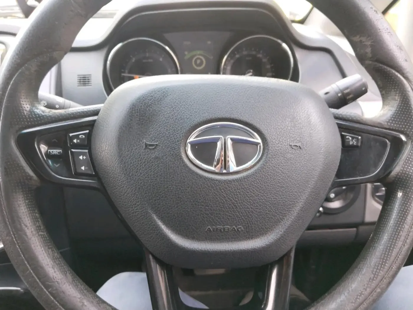 2017 Tata Hexa XMA 4X2 7 STR, Diesel, Automatic, 1,63,867 km, interior