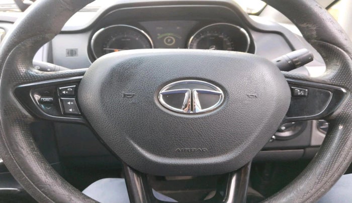 2017 Tata Hexa XMA 4X2 7 STR, Diesel, Automatic, 1,63,867 km, interior