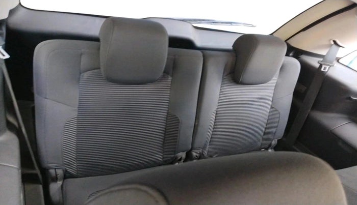 2017 Tata Hexa XMA 4X2 7 STR, Diesel, Automatic, 1,63,867 km, interior