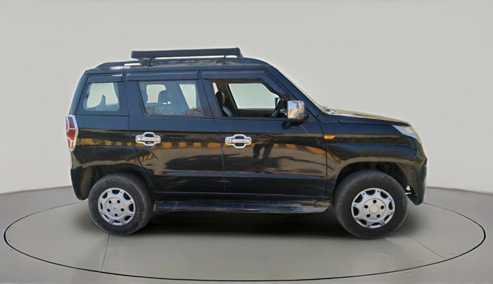 2016 Mahindra TUV300 T6 PLUS, Diesel, Manual, 1,04,402 km, exterior