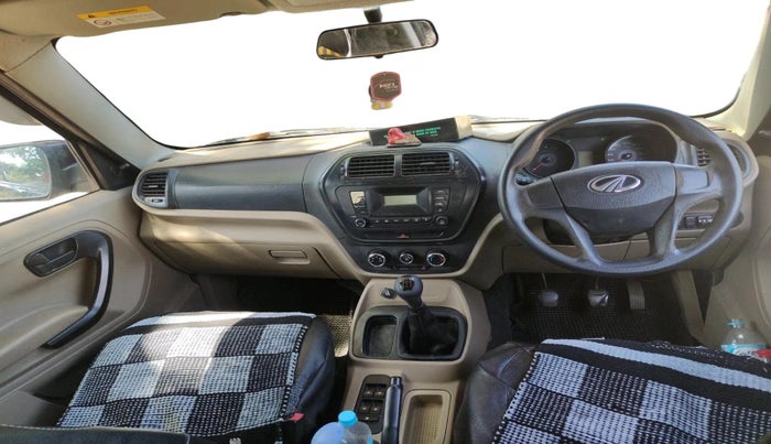 2016 Mahindra TUV300 T6 PLUS, Diesel, Manual, 1,04,402 km, interior