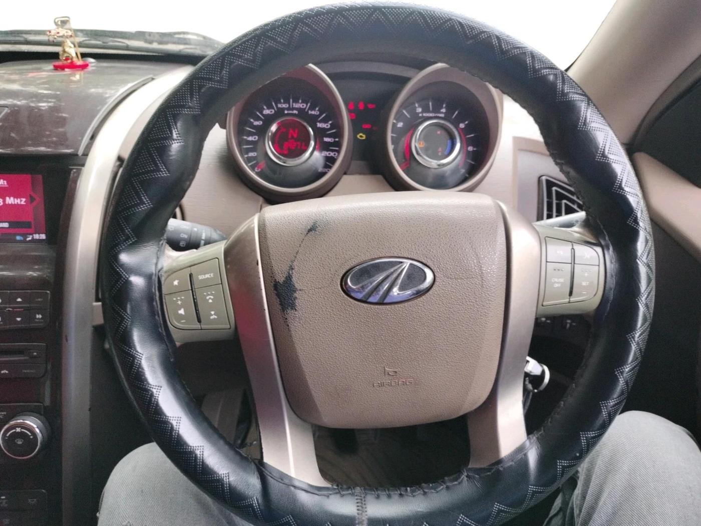 2012 Mahindra XUV500 W8, Diesel, Manual, 84,271 km, interior