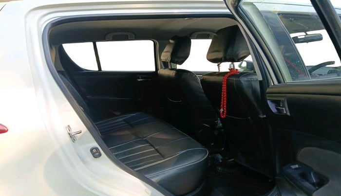 2011 Maruti Swift VDI, Diesel, Manual, 1,25,000 km, interior