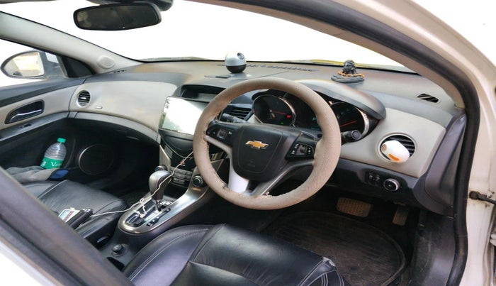 2017 Chevrolet Cruze LTZ AT, Diesel, Automatic, 1,00,291 km, interior