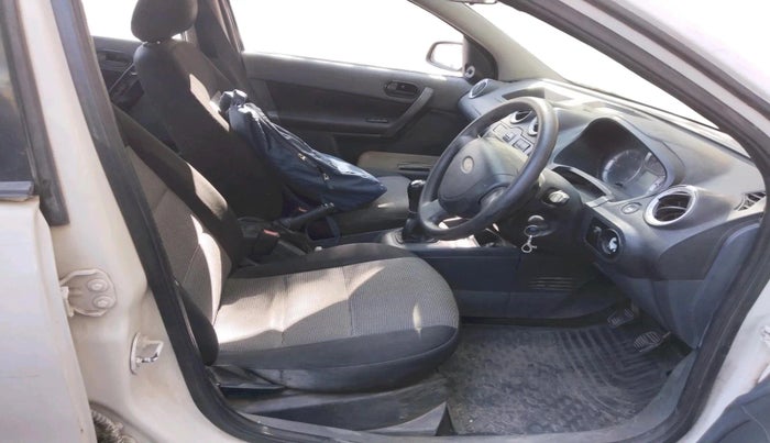 2014 Ford Fiesta AMBIENTE DIESEL, Diesel, Manual, 88,076 km, interior