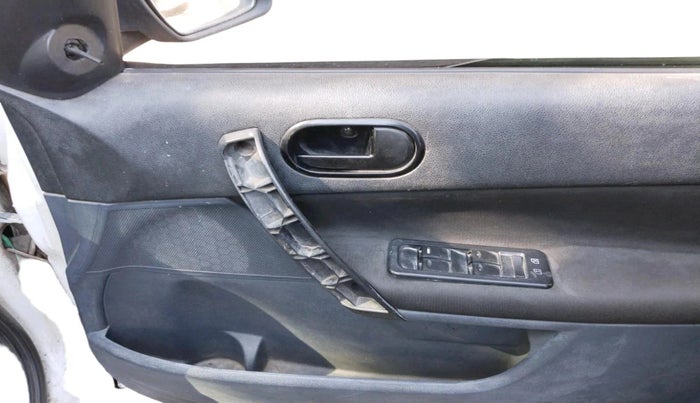 2014 Ford Fiesta AMBIENTE DIESEL, Diesel, Manual, 88,076 km, interior