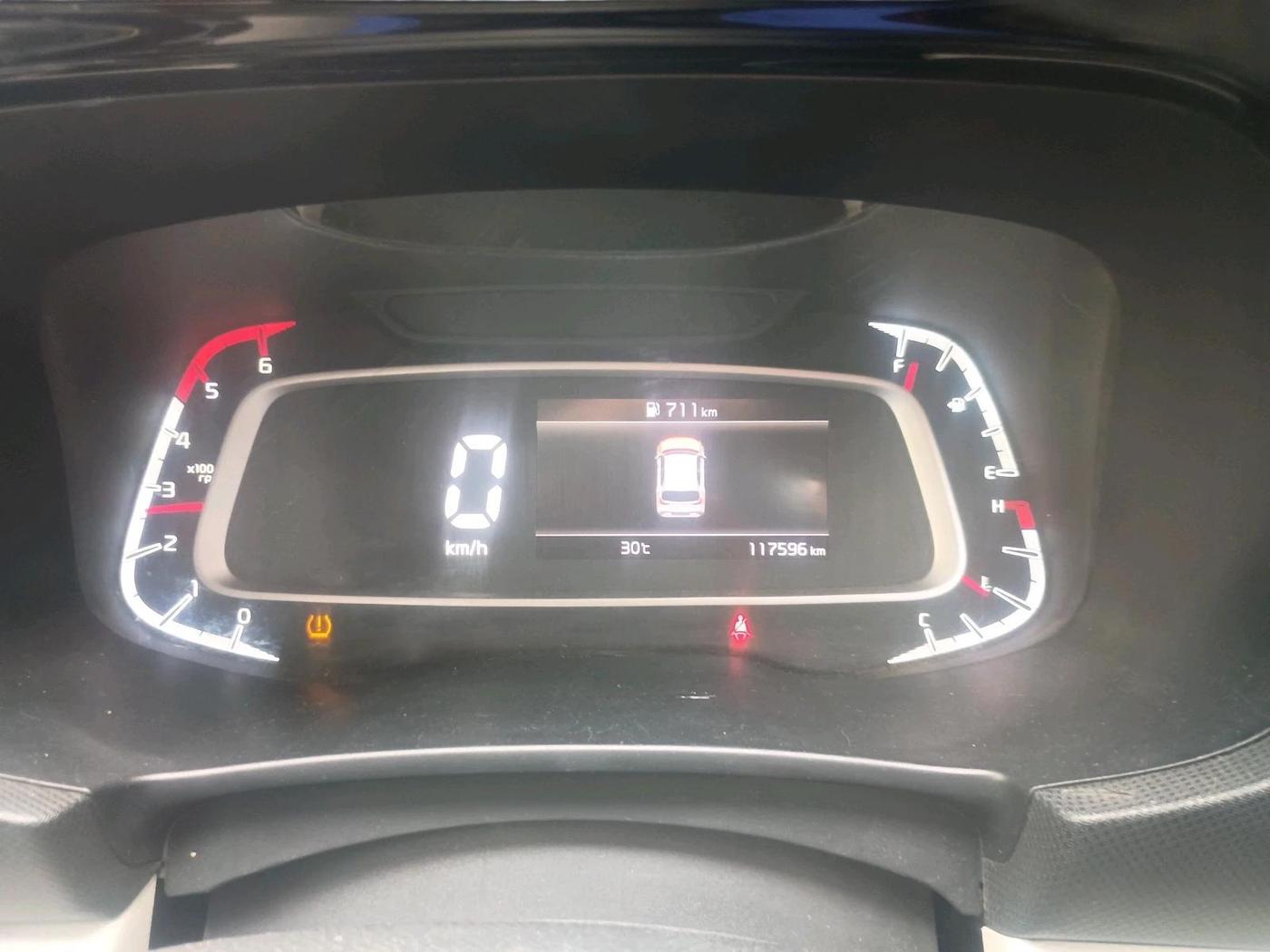 2022 KIA SONET HTX 1.5, Diesel, Manual, 1,17,596 km, interior