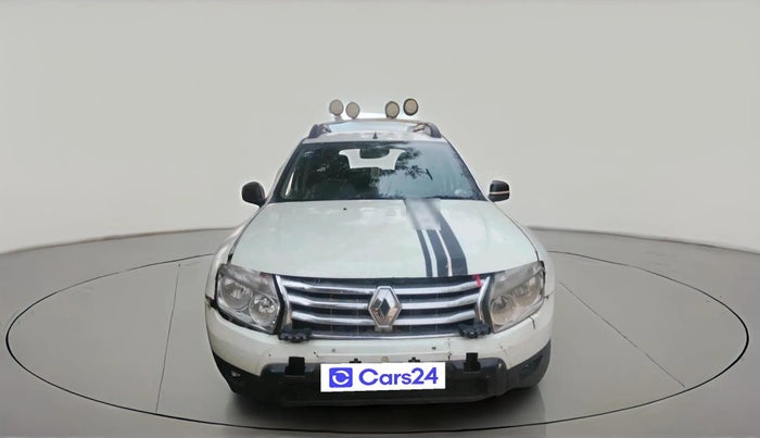 2015 Renault Duster 85 PS RXL DIESEL, Diesel, Manual, 1,22,351 km, exterior