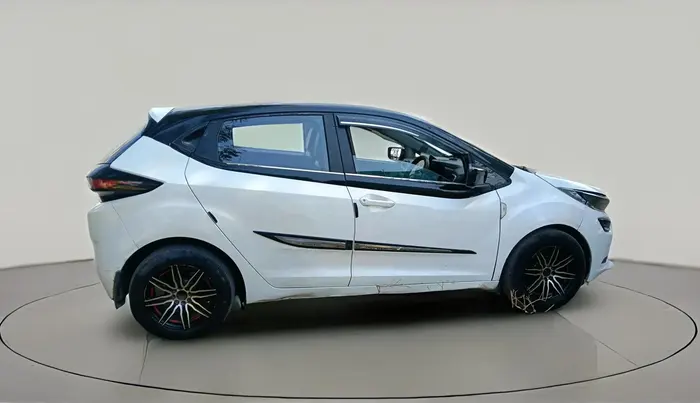 2021 Tata ALTROZ XE PETROL, CNG, Manual, 1,12,927 km, exterior