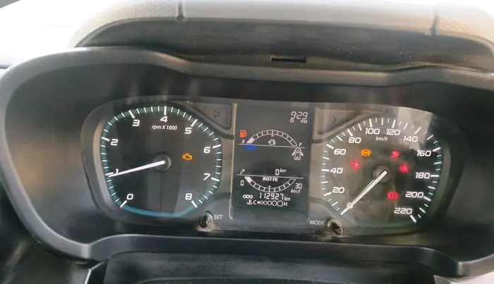 2021 Tata ALTROZ XE PETROL, CNG, Manual, 1,12,927 km, interior