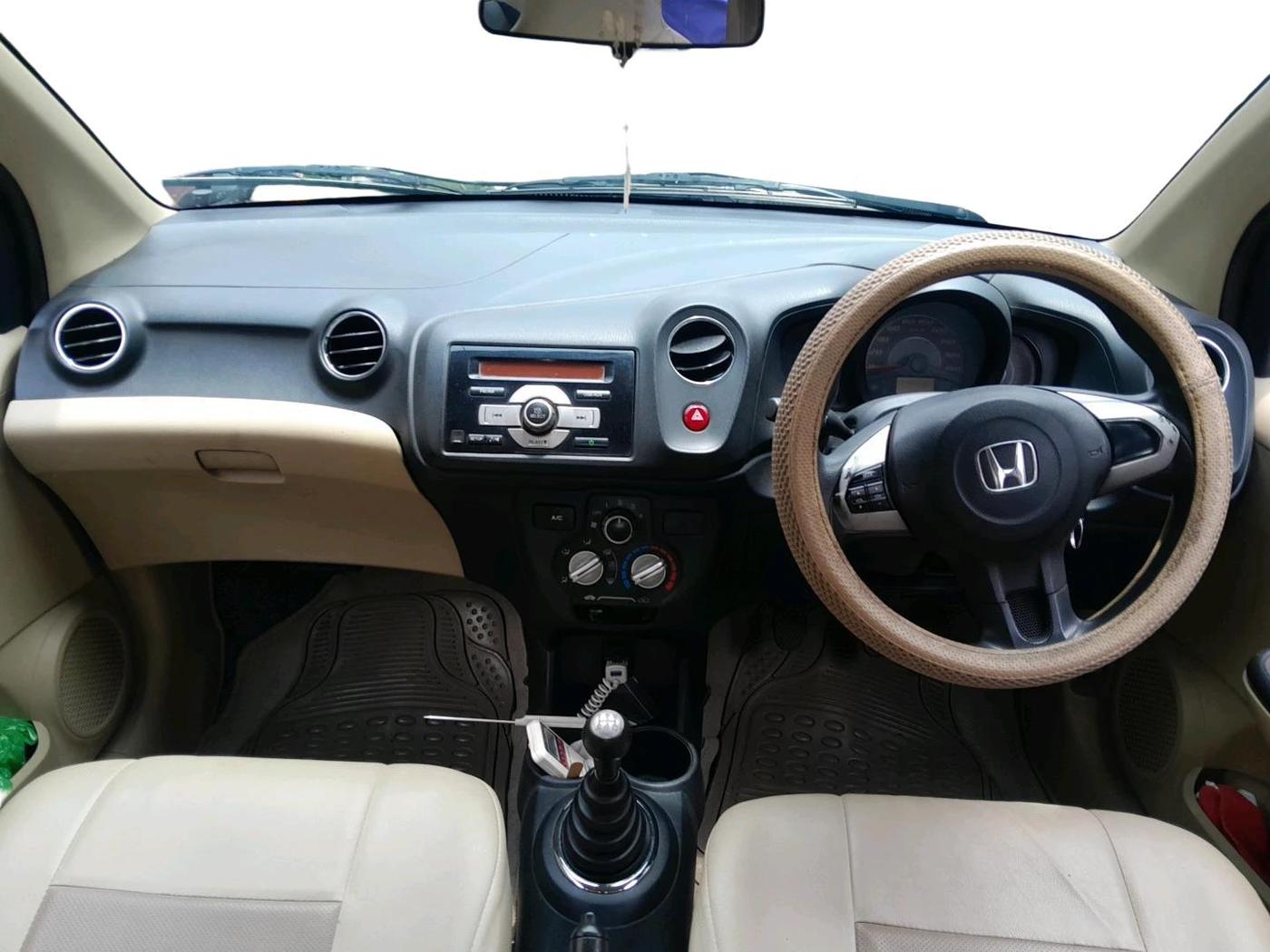 2014 Honda Amaze 1.2L I-VTEC S, Petrol, Manual, 79,739 km, interior