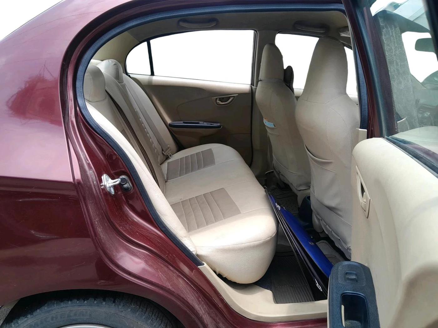 2014 Honda Amaze 1.2L I-VTEC S, Petrol, Manual, 79,739 km, interior
